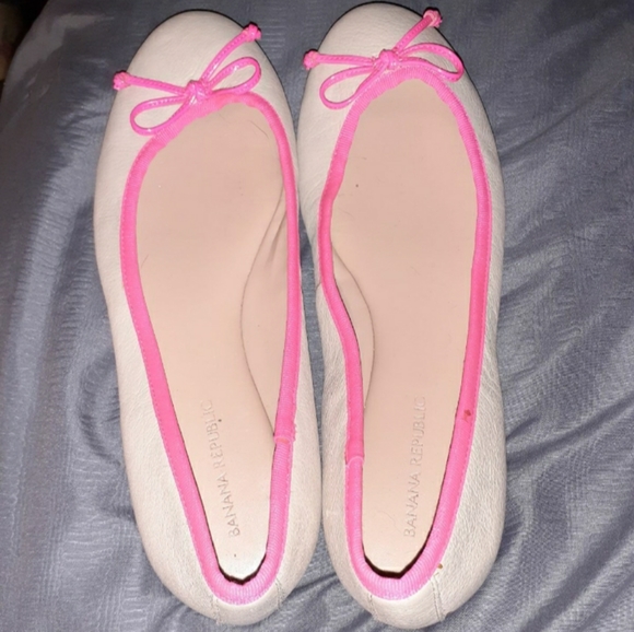 Banana Republic Flats - Picture 3 of 4